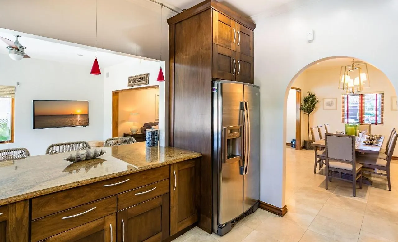 Maridadi By Cayman Villas George Town Cayman Islands