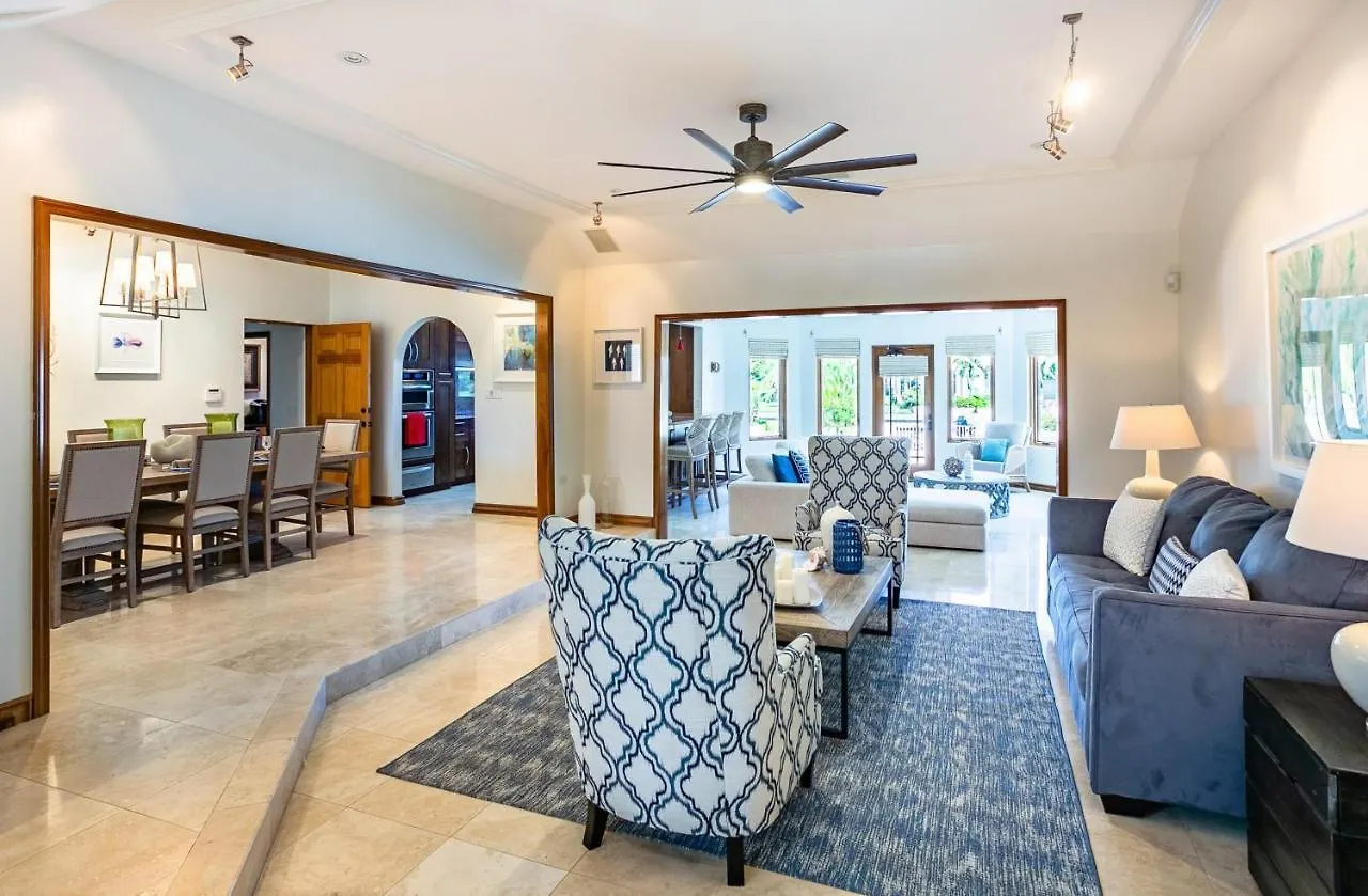 Maridadi By Cayman Villas George Town